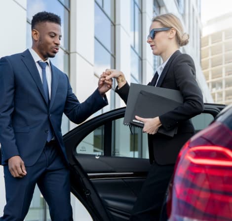 Reliable airport taxi driver in Denver, CO